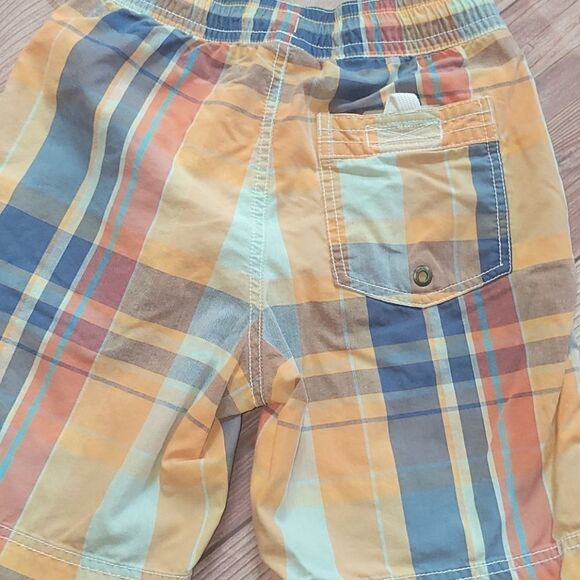 GAP plaid boy's swim trunks - Picture 4 of 4